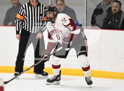 Thumbnail 1 in Loomis Chaffee vs. Gunnery (Avon Christmas Classic) photogallery.