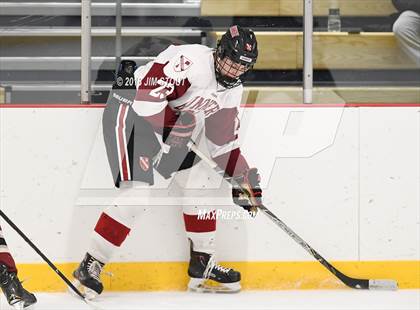 Thumbnail 1 in Loomis Chaffee vs. Gunnery (Avon Christmas Classic) photogallery.