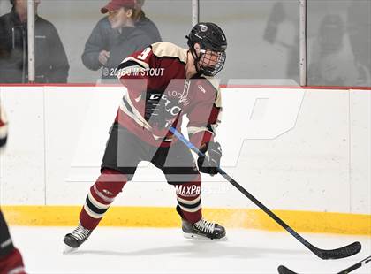 Thumbnail 1 in Loomis Chaffee vs. Gunnery (Avon Christmas Classic) photogallery.