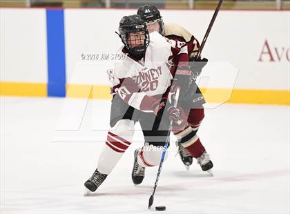 Thumbnail 2 in Loomis Chaffee vs. Gunnery (Avon Christmas Classic) photogallery.