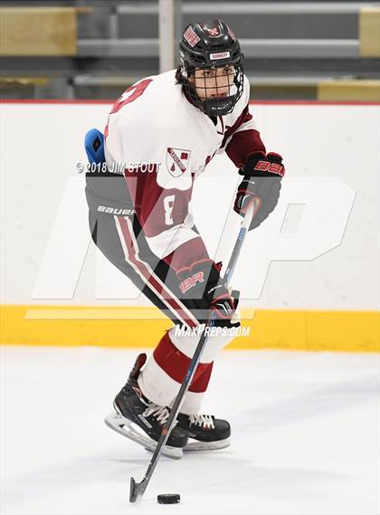 Thumbnail 2 in Loomis Chaffee vs. Gunnery (Avon Christmas Classic) photogallery.