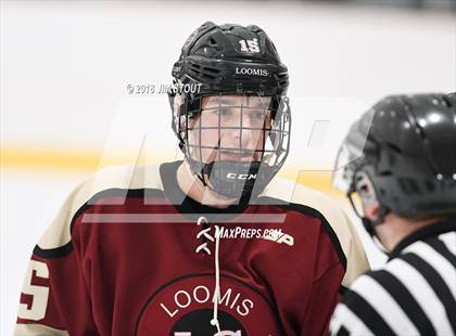 Thumbnail 1 in Loomis Chaffee vs. Gunnery (Avon Christmas Classic) photogallery.