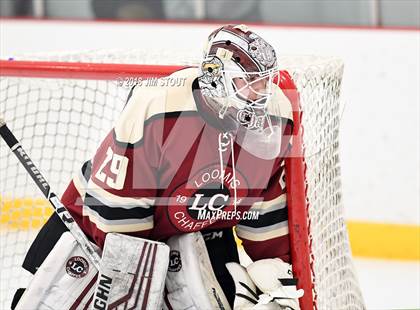 Thumbnail 3 in Loomis Chaffee vs. Gunnery (Avon Christmas Classic) photogallery.