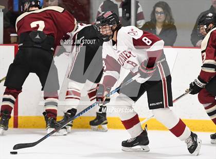 Thumbnail 2 in Loomis Chaffee vs. Gunnery (Avon Christmas Classic) photogallery.