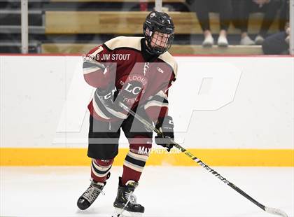 Thumbnail 2 in Loomis Chaffee vs. Gunnery (Avon Christmas Classic) photogallery.