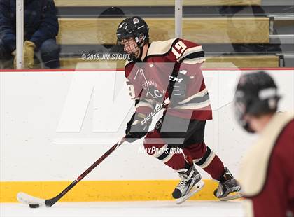 Thumbnail 1 in Loomis Chaffee vs. Gunnery (Avon Christmas Classic) photogallery.