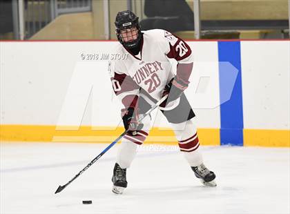 Thumbnail 3 in Loomis Chaffee vs. Gunnery (Avon Christmas Classic) photogallery.