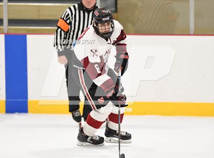 Thumbnail 3 in Loomis Chaffee vs. Gunnery (Avon Christmas Classic) photogallery.