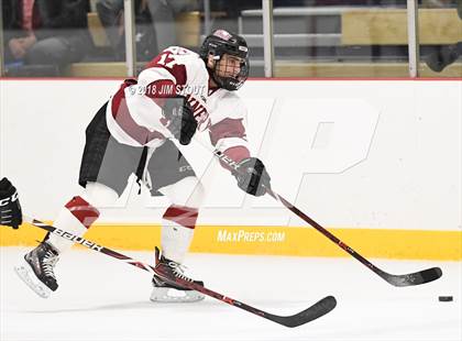 Thumbnail 3 in Loomis Chaffee vs. Gunnery (Avon Christmas Classic) photogallery.