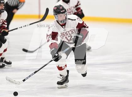 Thumbnail 3 in Loomis Chaffee vs. Gunnery (Avon Christmas Classic) photogallery.