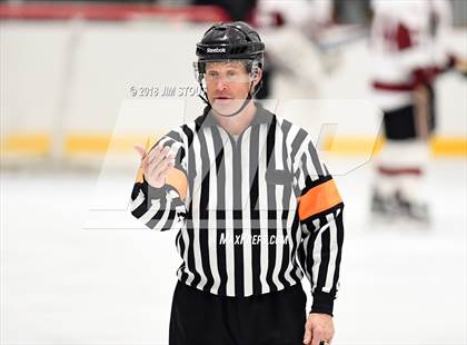 Thumbnail 3 in Loomis Chaffee vs. Gunnery (Avon Christmas Classic) photogallery.