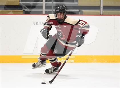 Thumbnail 2 in Loomis Chaffee vs. Gunnery (Avon Christmas Classic) photogallery.
