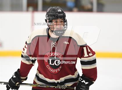 Thumbnail 3 in Loomis Chaffee vs. Gunnery (Avon Christmas Classic) photogallery.