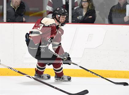 Thumbnail 1 in Loomis Chaffee vs. Gunnery (Avon Christmas Classic) photogallery.