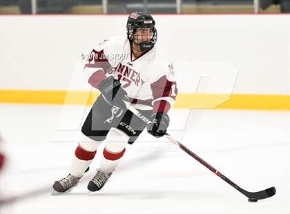 Thumbnail 3 in Loomis Chaffee vs. Gunnery (Avon Christmas Classic) photogallery.
