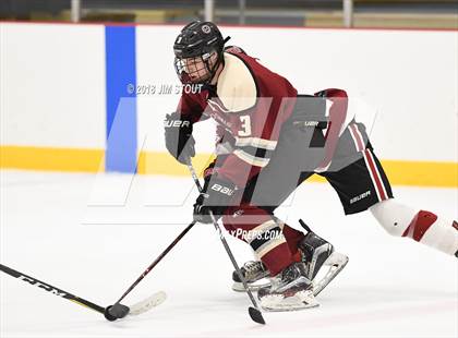 Thumbnail 2 in Loomis Chaffee vs. Gunnery (Avon Christmas Classic) photogallery.
