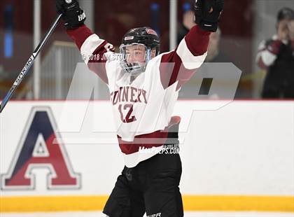 Thumbnail 2 in Loomis Chaffee vs. Gunnery (Avon Christmas Classic) photogallery.
