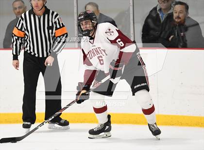 Thumbnail 2 in Loomis Chaffee vs. Gunnery (Avon Christmas Classic) photogallery.