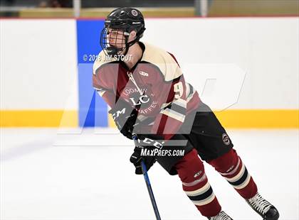 Thumbnail 2 in Loomis Chaffee vs. Gunnery (Avon Christmas Classic) photogallery.