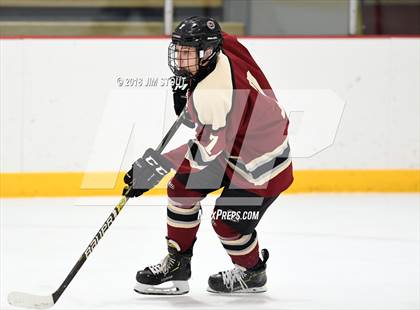 Thumbnail 1 in Loomis Chaffee vs. Gunnery (Avon Christmas Classic) photogallery.