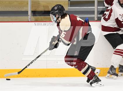 Thumbnail 3 in Loomis Chaffee vs. Gunnery (Avon Christmas Classic) photogallery.