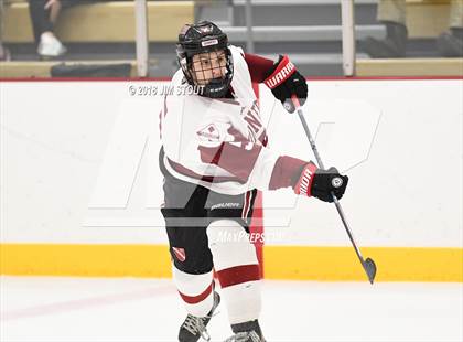 Thumbnail 3 in Loomis Chaffee vs. Gunnery (Avon Christmas Classic) photogallery.