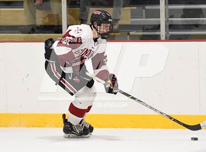 Thumbnail 2 in Loomis Chaffee vs. Gunnery (Avon Christmas Classic) photogallery.