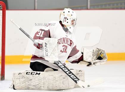 Thumbnail 3 in Loomis Chaffee vs. Gunnery (Avon Christmas Classic) photogallery.