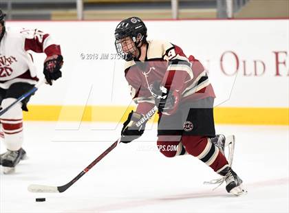 Thumbnail 3 in Loomis Chaffee vs. Gunnery (Avon Christmas Classic) photogallery.
