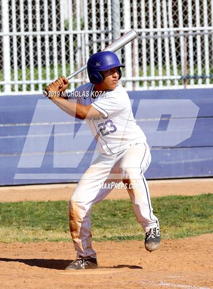 Thumbnail 2 in Lynwood vs. Dominguez photogallery.