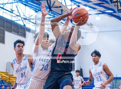 Thumbnail 2 in Baldwin vs. Kalaheo (HHSAA Division 1 Quarterfinal) photogallery.
