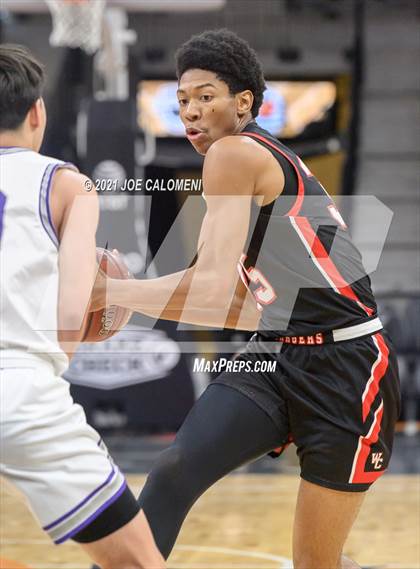 Thumbnail 1 in Churchill vs Warren (Spurs High School Showcase) photogallery.