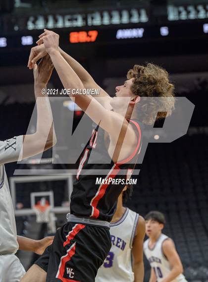 Thumbnail 3 in Churchill vs Warren (Spurs High School Showcase) photogallery.
