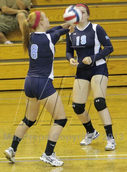 Thumbnail 3 in Avonworth @ Canevin Catholic photogallery.