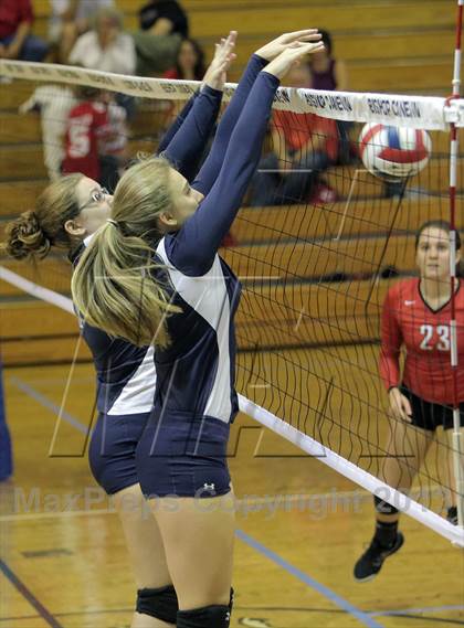 Thumbnail 3 in Avonworth @ Canevin Catholic photogallery.