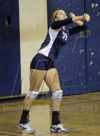 Thumbnail 1 in Avonworth @ Canevin Catholic photogallery.