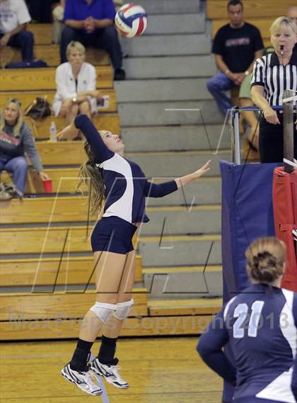 Thumbnail 1 in Avonworth @ Canevin Catholic photogallery.