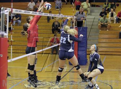 Thumbnail 1 in Avonworth @ Canevin Catholic photogallery.