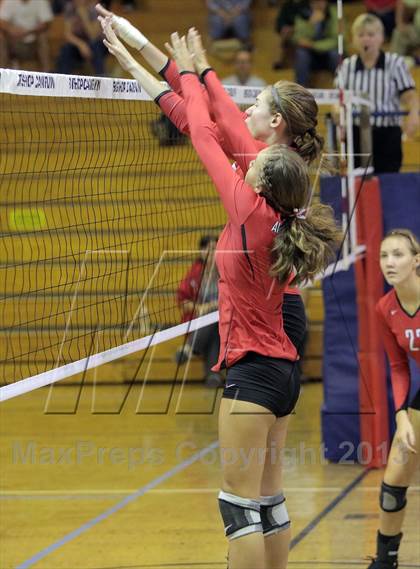 Thumbnail 1 in Avonworth @ Canevin Catholic photogallery.