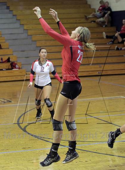 Thumbnail 2 in Avonworth @ Canevin Catholic photogallery.