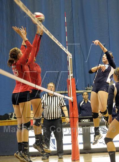 Thumbnail 1 in Avonworth @ Canevin Catholic photogallery.
