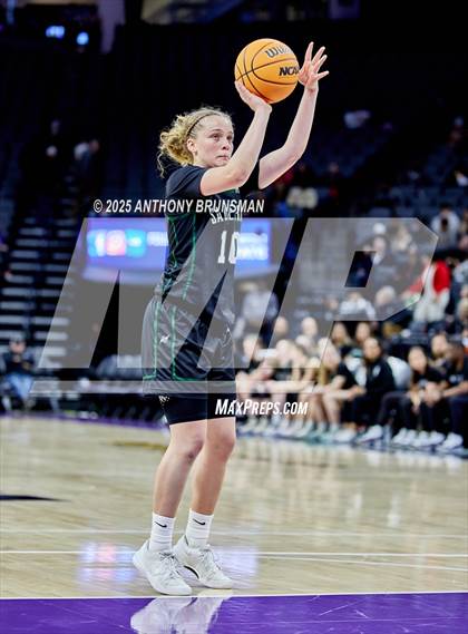 Thumbnail 2 in Sage Hill vs Carondelet (CIF State D1 Final) photogallery.