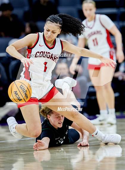 Thumbnail 3 in Sage Hill vs Carondelet (CIF State D1 Final) photogallery.