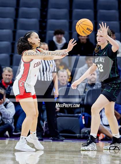 Thumbnail 2 in Sage Hill vs Carondelet (CIF State D1 Final) photogallery.