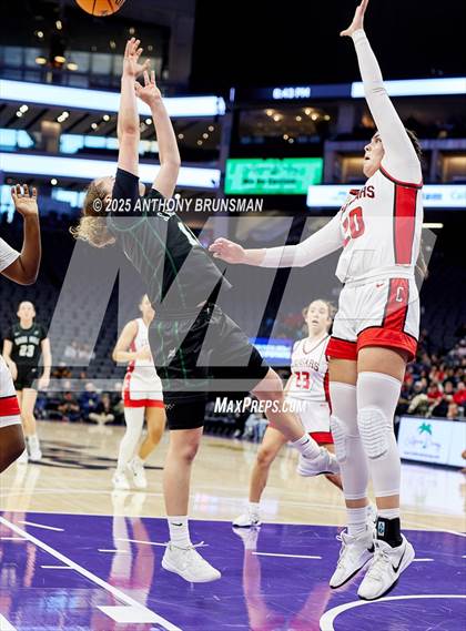 Thumbnail 1 in Sage Hill vs Carondelet (CIF State D1 Final) photogallery.