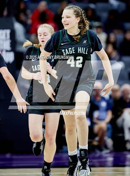 Thumbnail 2 in Sage Hill vs Carondelet (CIF State D1 Final) photogallery.