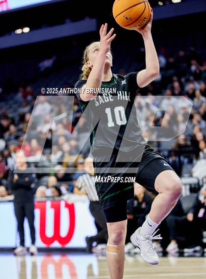 Thumbnail 2 in Sage Hill vs Carondelet (CIF State D1 Final) photogallery.