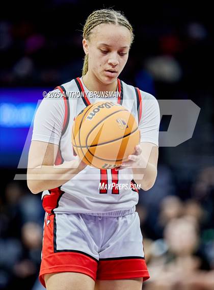Thumbnail 2 in Sage Hill vs Carondelet (CIF State D1 Final) photogallery.