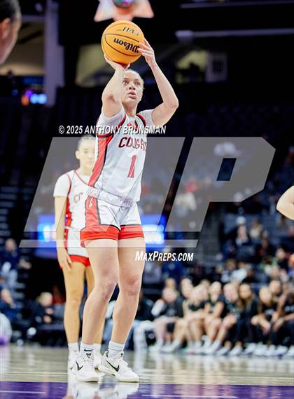 Thumbnail 2 in Sage Hill vs Carondelet (CIF State D1 Final) photogallery.