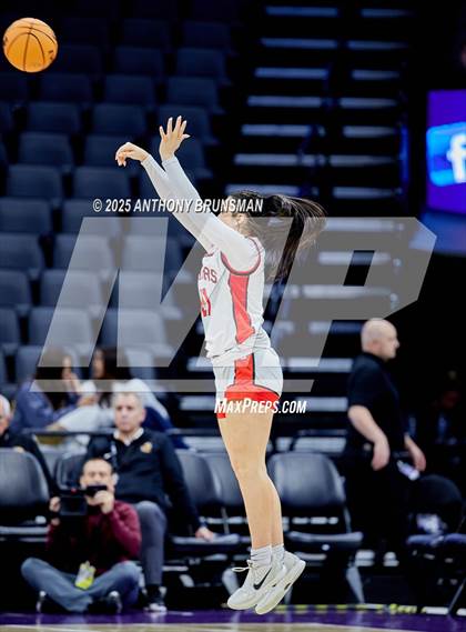 Thumbnail 3 in Sage Hill vs Carondelet (CIF State D1 Final) photogallery.